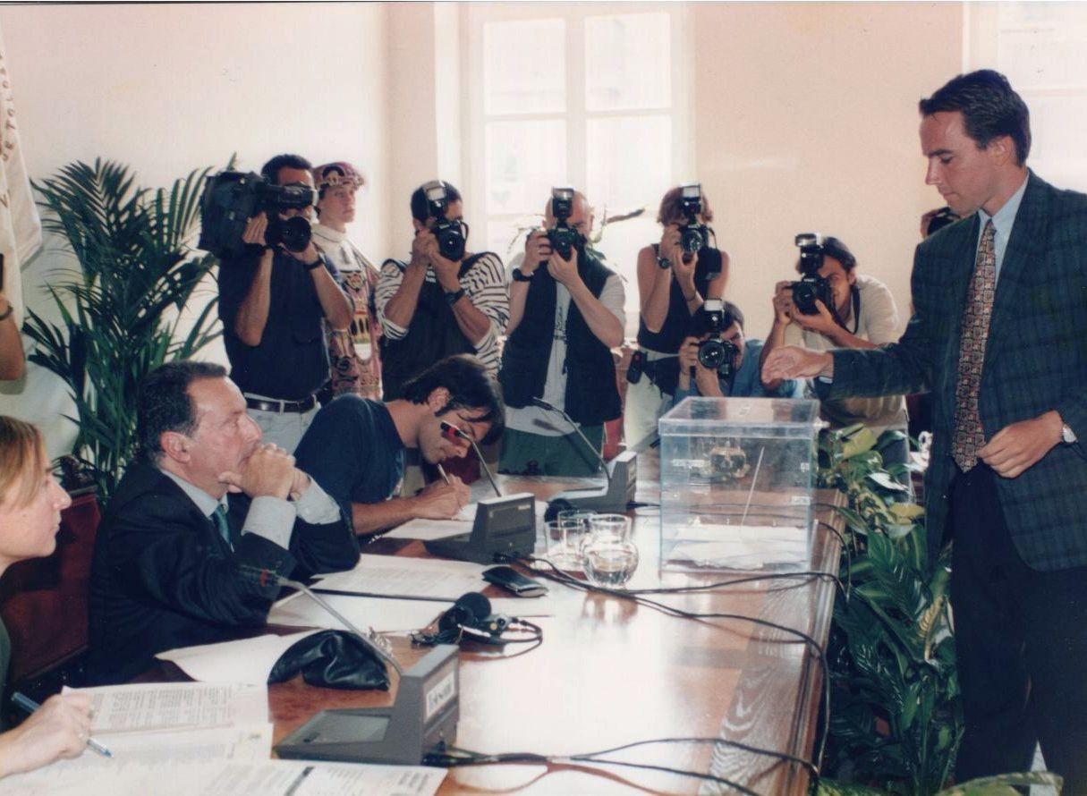 Toma de posesión en Tolosa 1999